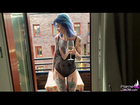❤️ Sjajna djevojka sisa gutljajem i strastveno jebe pod otvorenim nebom ☑ Seks video na bs.vegasservice.ru ❌️❤